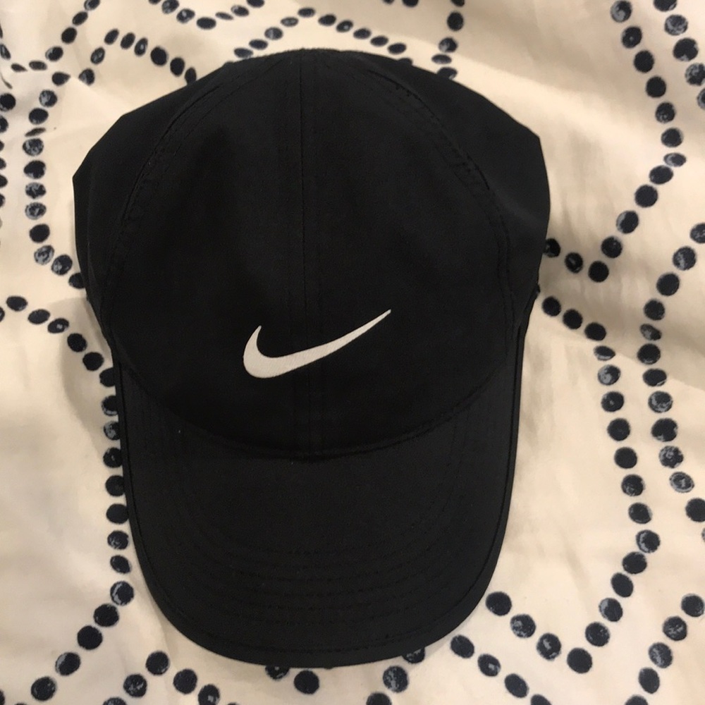 Featherlight Nike hat